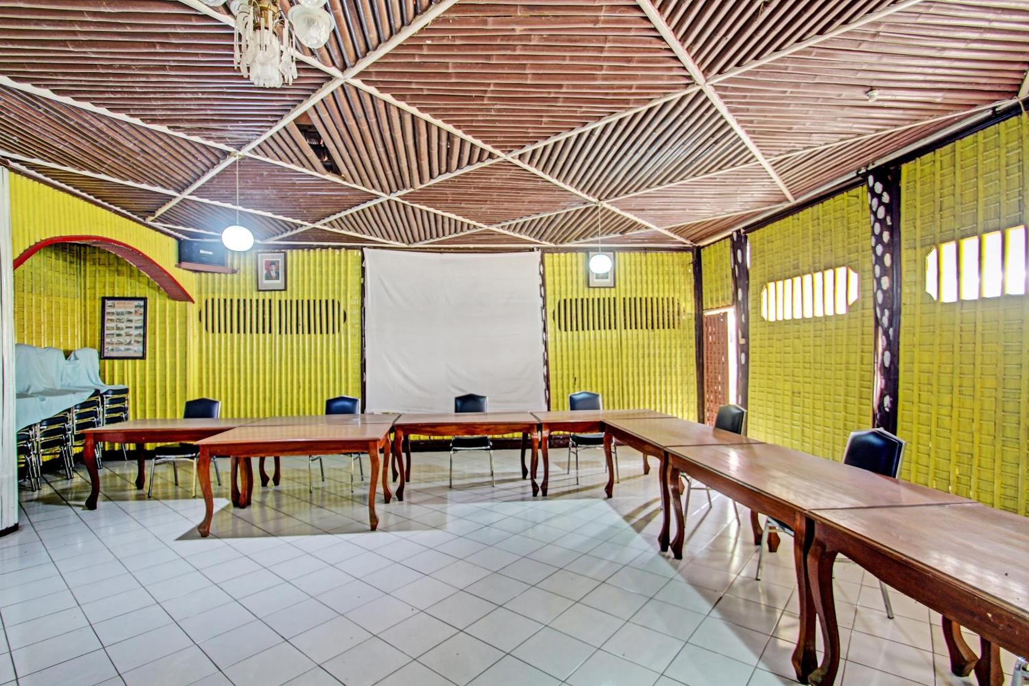 فندق Capital O 91644 Loka Hause سالاتيغا المظهر الخارجي الصورة